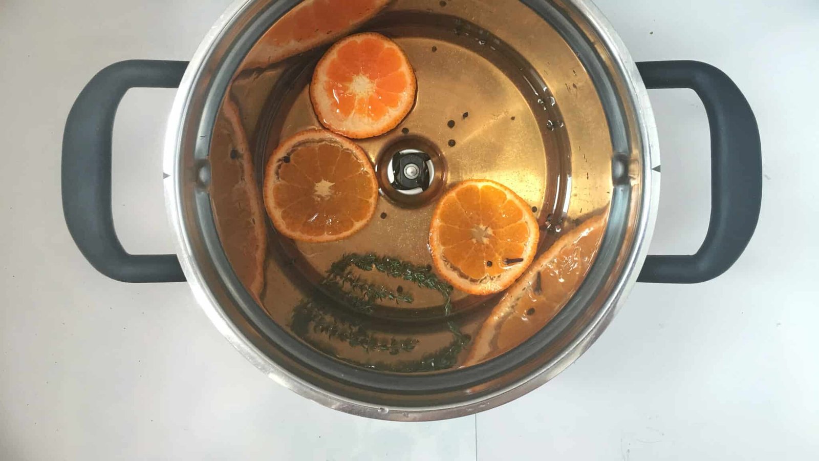 Steamed sardines in a zesty mandarin escabeche marinade... what a great summer lunch! And you can make this a couple of hours in advance!