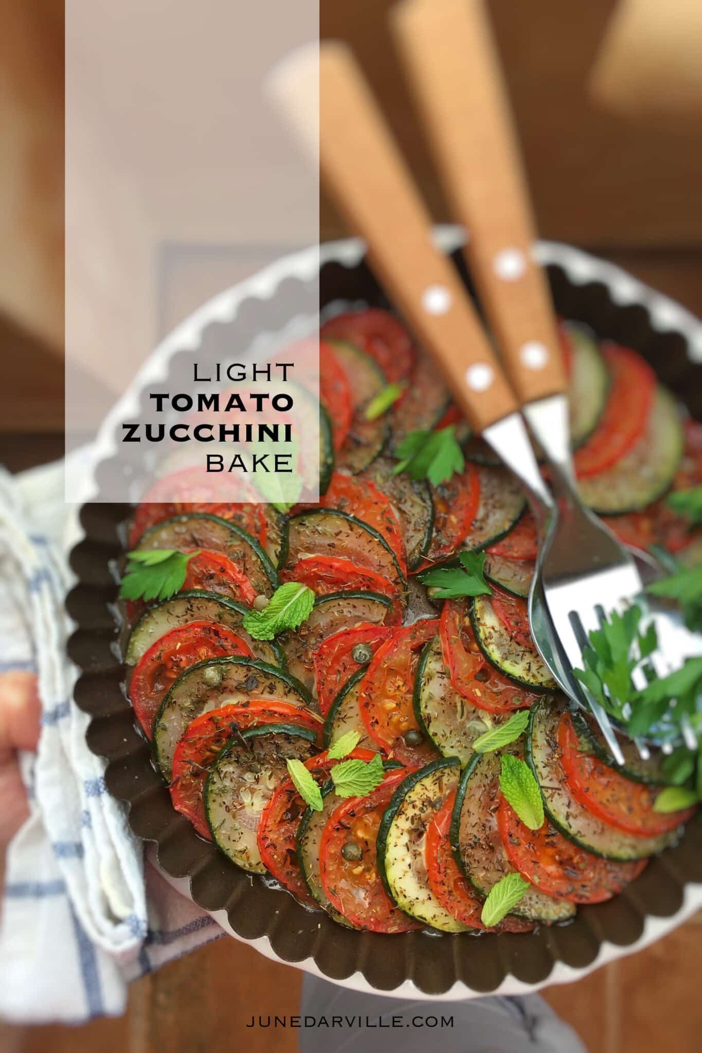Are you looking for a healthy, light and quick vegetable side dish? Here is my 30-minute zucchini tomato bake with olive oil...