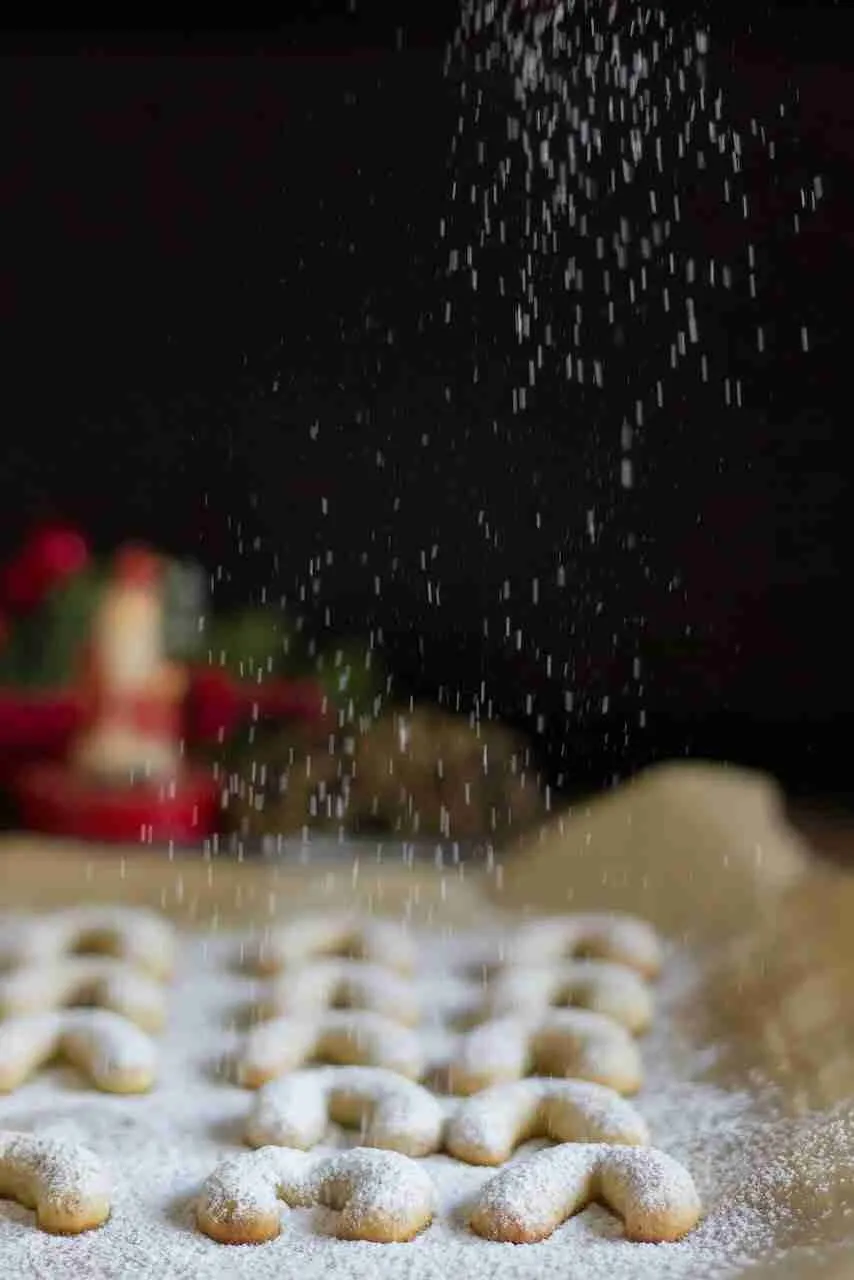 Easy Greek Kourabiedes Christmas Cookies Kourabiedes