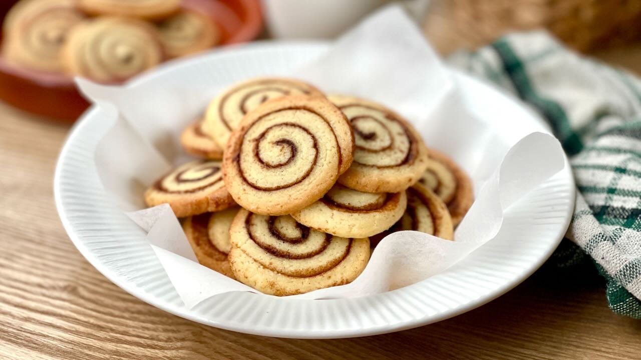 Cinnamon Roll Cookies